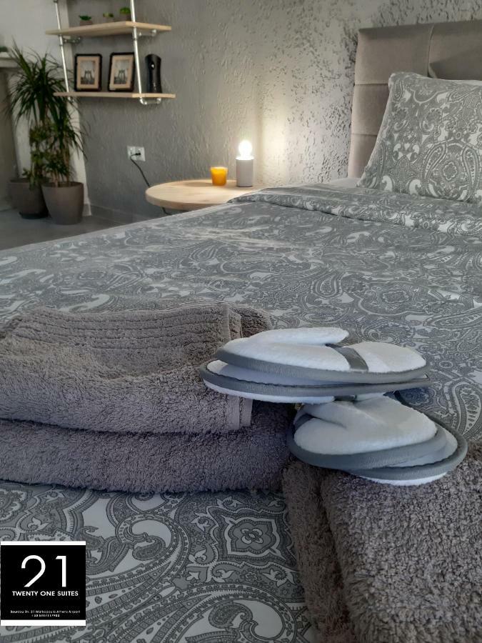 21 Suites Deluxe Stay Near The Airport Markopoulo Mesogaias Room photo